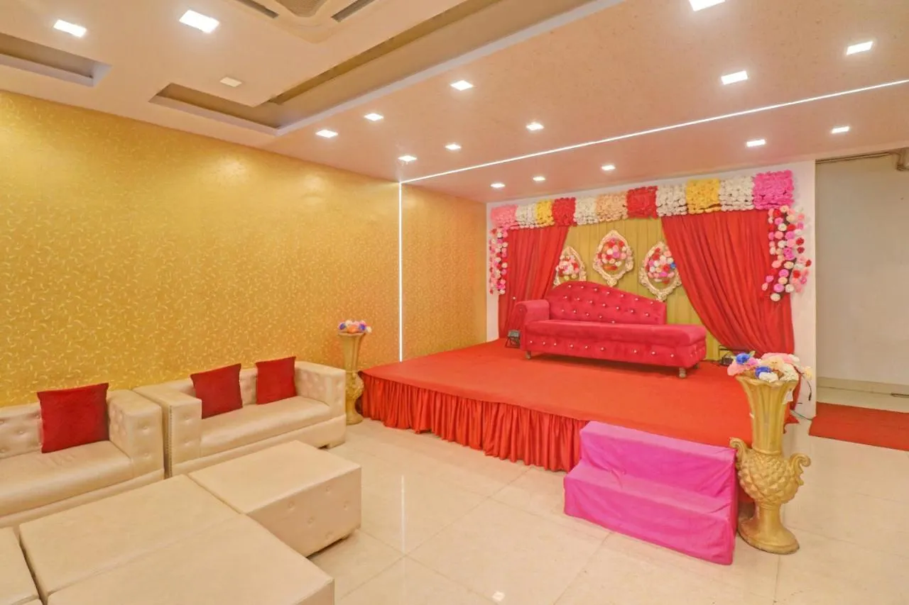 Townhouse 450 Dwarka Hotell Delhi  4*, Delhi (National Capital Territory of India)