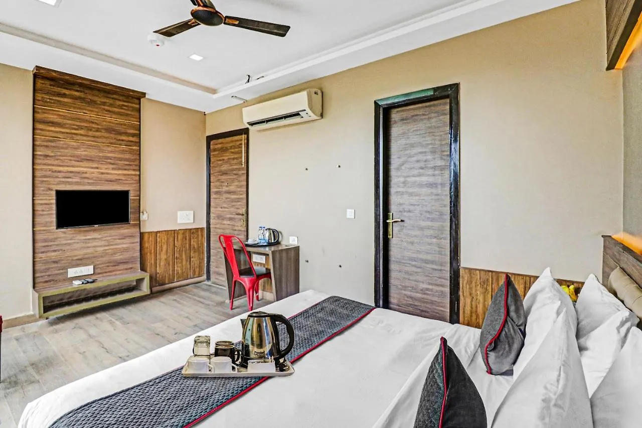 Townhouse 450 Dwarka Hotell Delhi  4*, Delhi (National Capital Territory of India) Indien